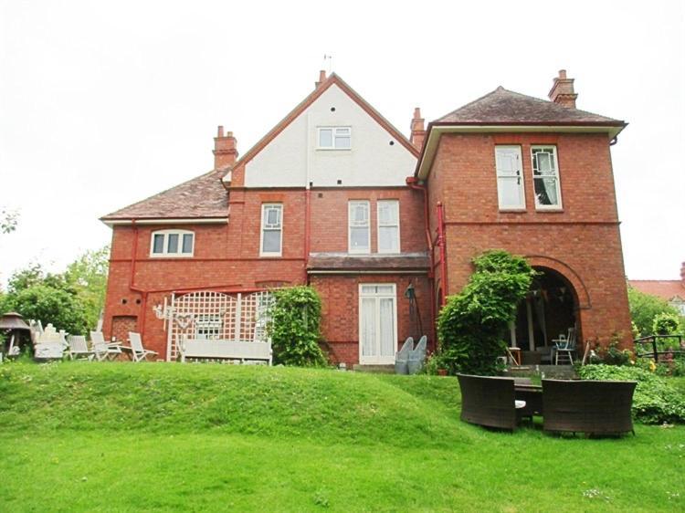 Copper Beech House Bed & Breakfast Malvern Exterior photo